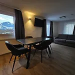 New, Cozy Retreat, 300 M To Bus In Schladming Region