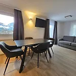New, Cozy Retreat, 300 M To Bus In Schladming Region Apartment