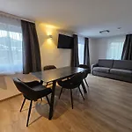 New, Cozy Retreat, 300 M To Bus In Schladming Region *