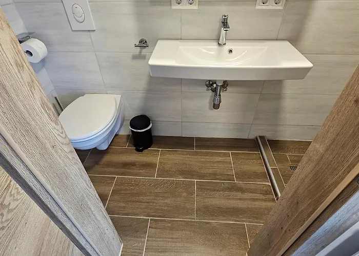 New, Cozy Retreat, 300 M To Bus In Schladming Region