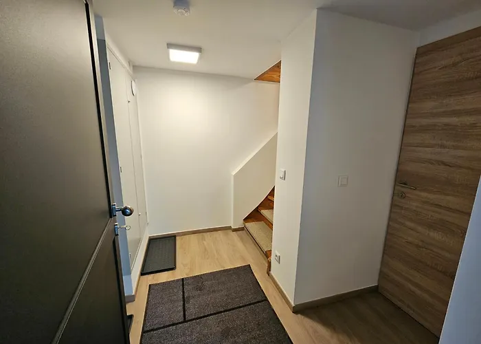 New, Cozy Retreat, 300 M To Bus In Schladming Region Apartment